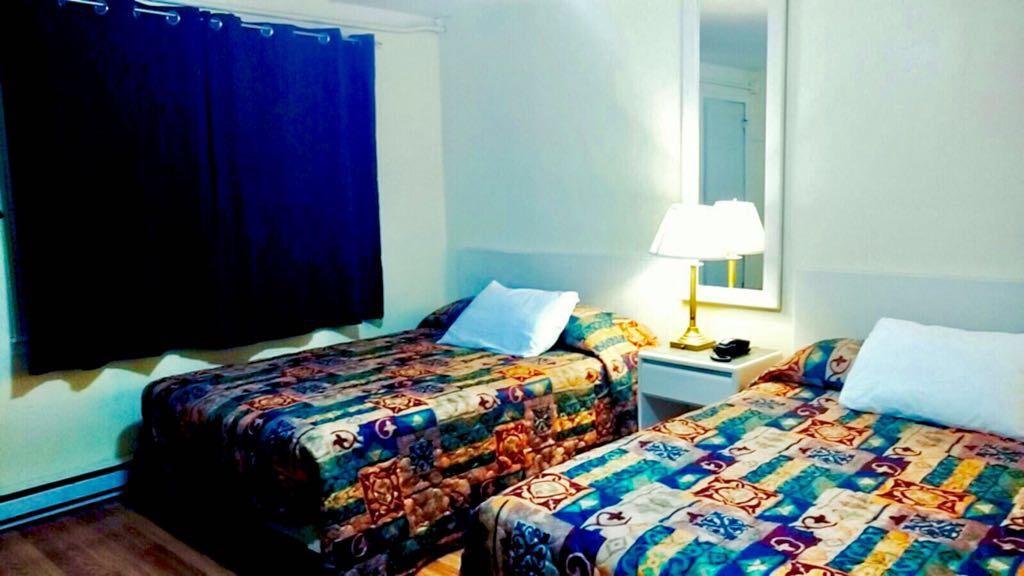 Leisure Motel Віндзор Екстер'єр фото